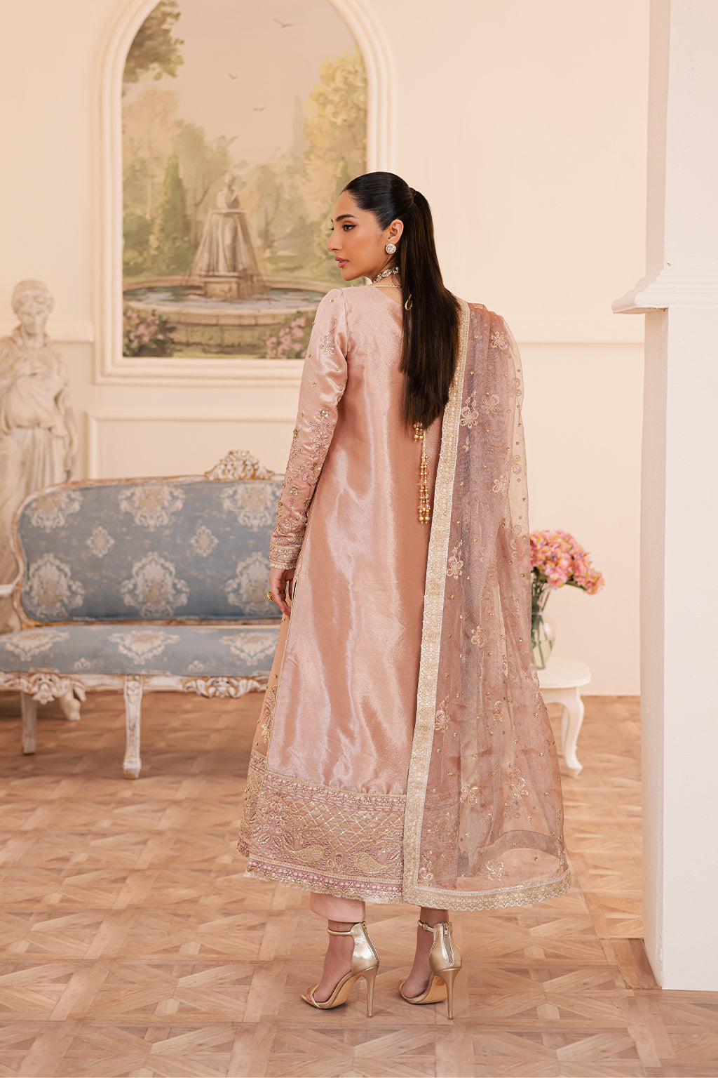Emaan Adeel I Suave Luxury Formals I VELITH - by Libasekhas UK - Registered Vendor of : Emaan Adeel - 100% Original Designer Dress