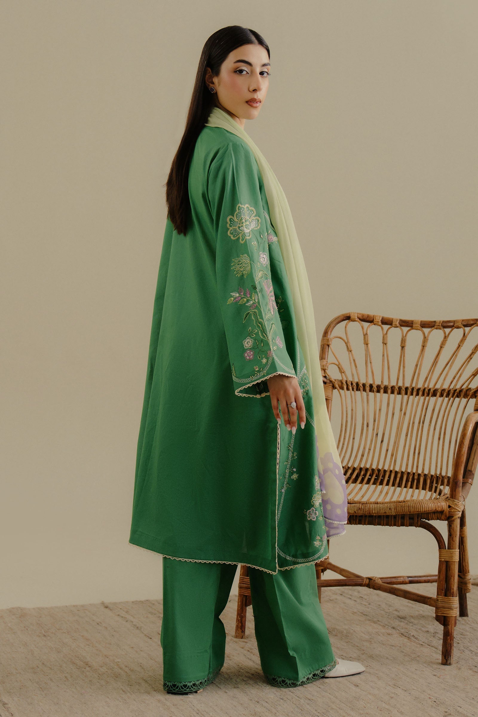 Zara Shahjahan | Coco Lawn 25 | Tara-8B - by - Libasekhas UK - Registered Vendor of : Zara Shahjahan - 100% Original Designer Dresss