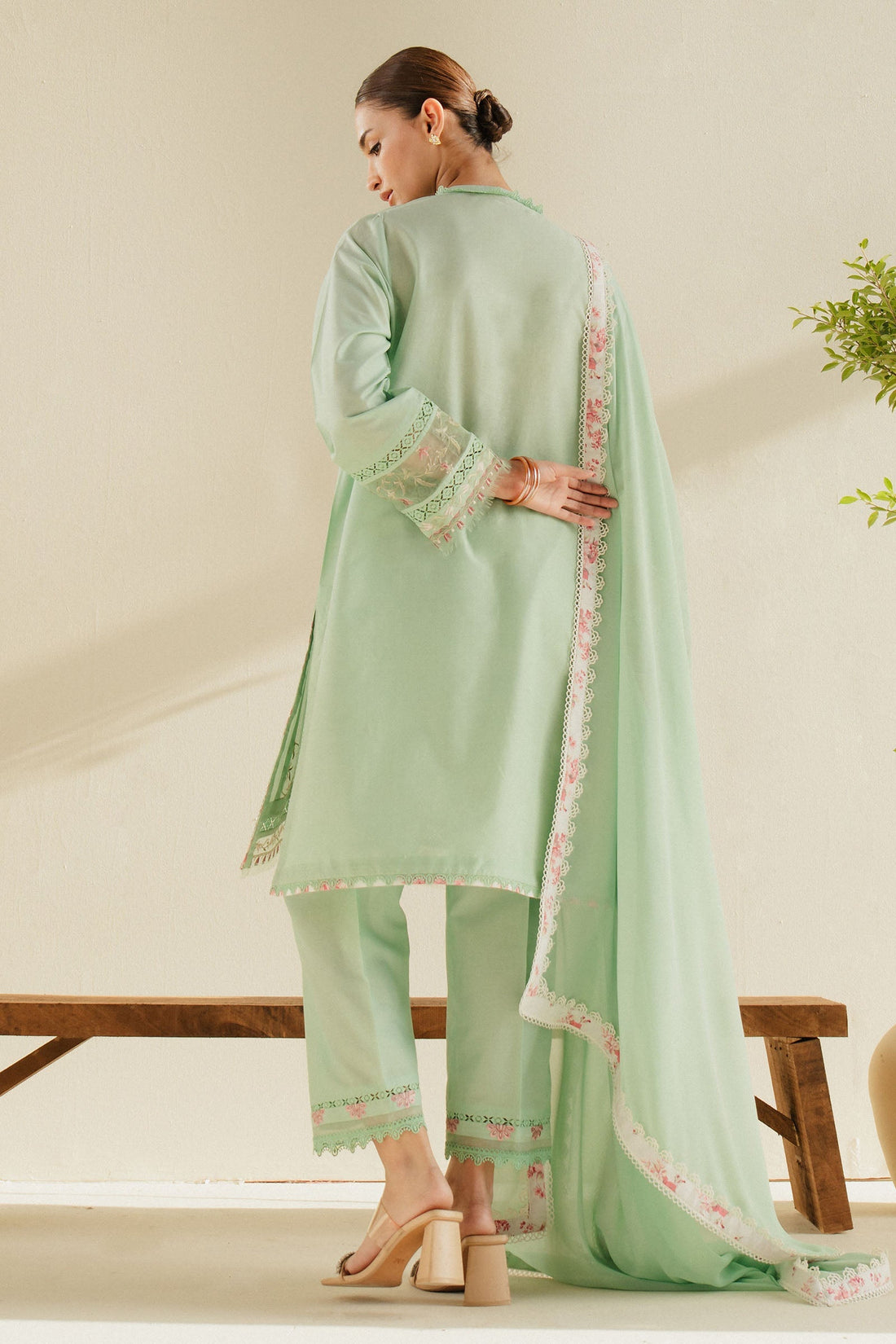 Zara Shahjahan | Eid Pret 25 |CR25P0225 - by - Libasekhas UK - Registered Vendor of : Zara Sahjahan - 100% Original Designer Dresss