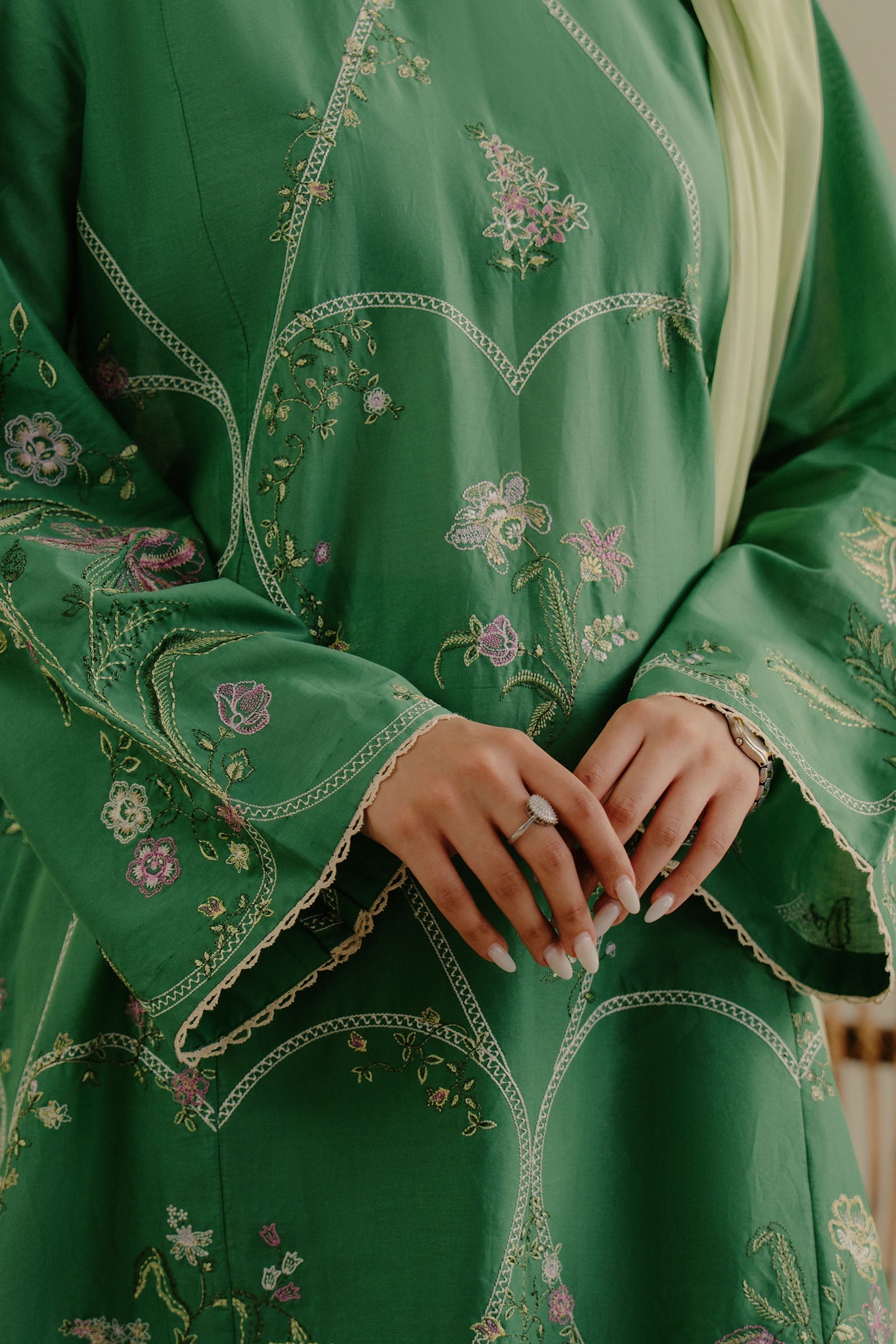 Zara Shahjahan | Coco Lawn 25 | Tara-8B - by - Libasekhas UK - Registered Vendor of : Zara Shahjahan - 100% Original Designer Dresss