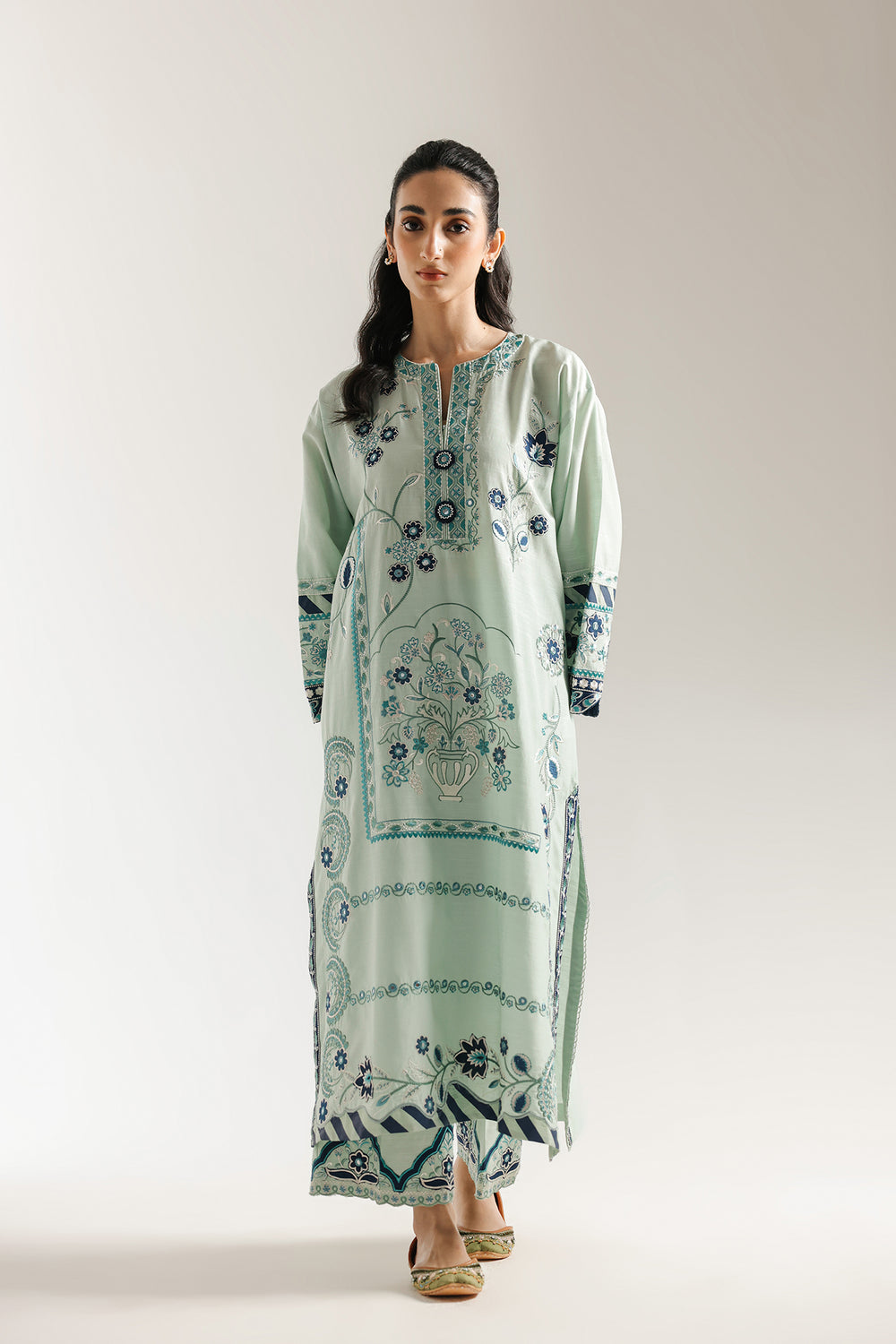 Ethnic | Rozana Collection 25 | Embroidered Dress 24A - LIBASEKHAS UK Ethnic | Rozana Collection 25 | Embroidered Dress 24A - LIBASEKHAS UK