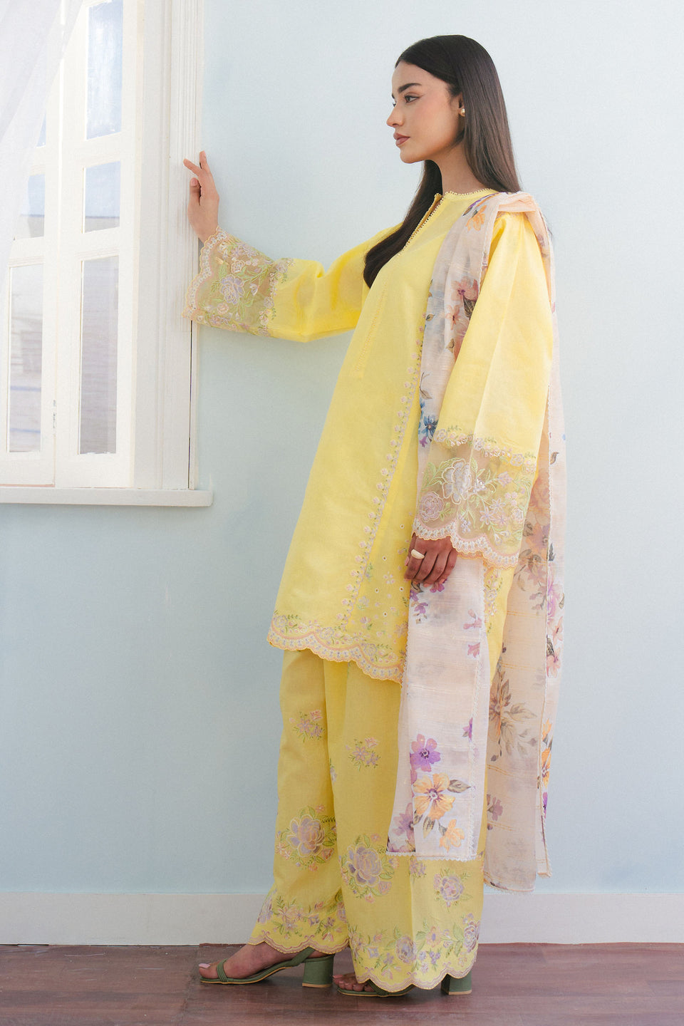 Zara Shahjahan | Coco Lawn 25 | MEADOW-8A - by - Libasekhas UK - Registered Vendor of : Zara Shahjahan - 100% Original Designer Dresss