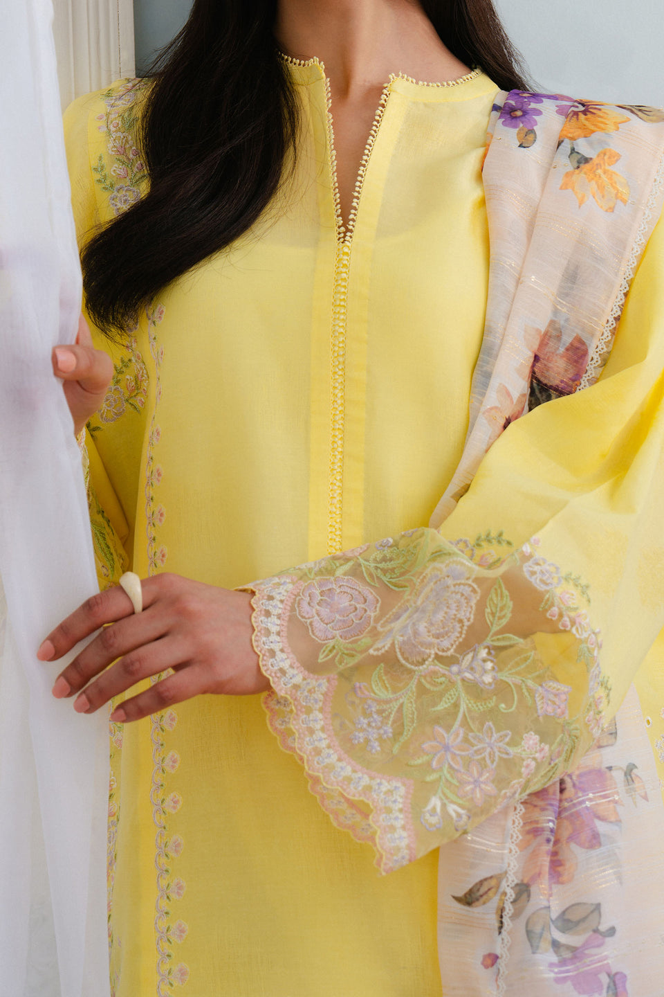 Zara Shahjahan | Coco Lawn 25 | MEADOW-8A - by - Libasekhas UK - Registered Vendor of : Zara Shahjahan - 100% Original Designer Dresss