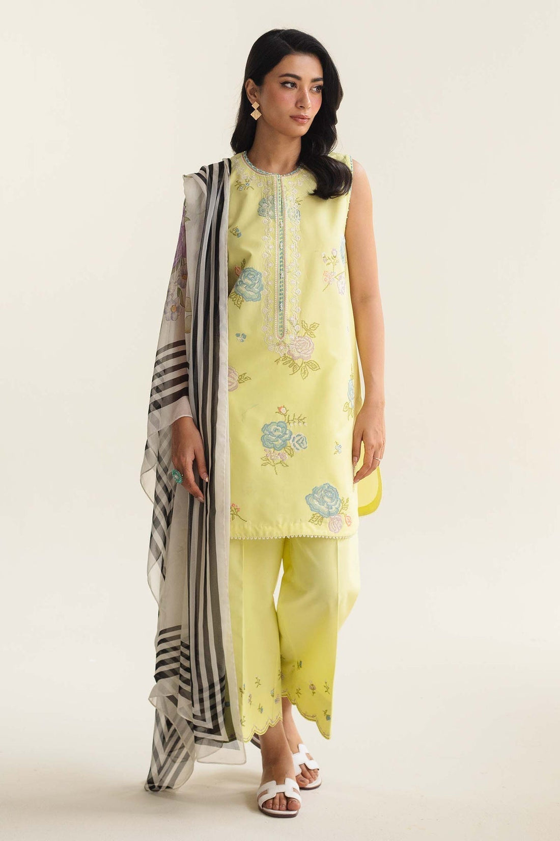 Zara Shahjahan | Coco Lawn Vol 2 | MIREA-3A - by - Libasekhas UK - Registered Vendor of : Zara Shahjahan - 100% Original Designer Dresss