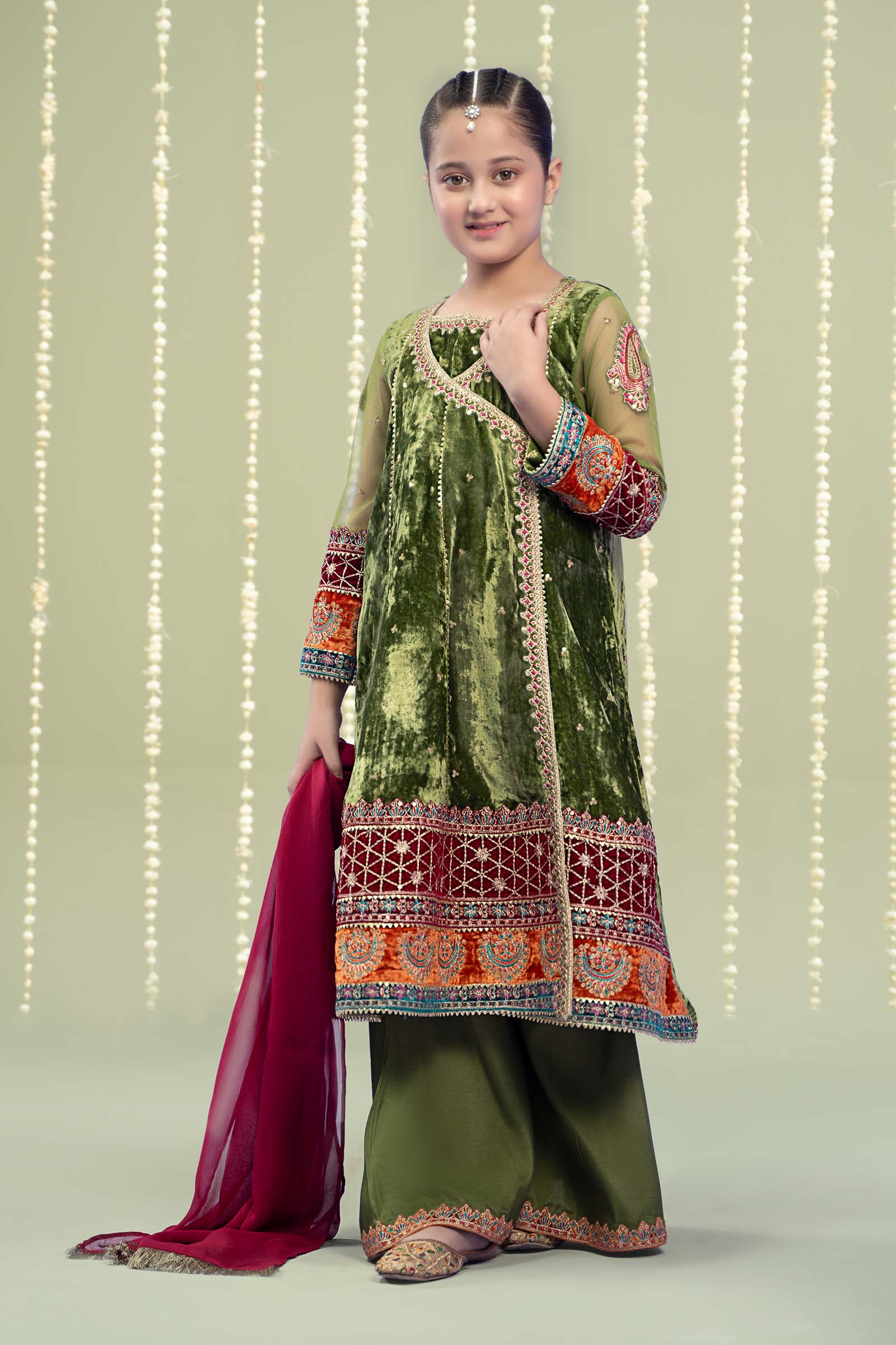 green emerald velvet dress Maria B | Mbroidered Formals 24 | Velvet Suit | BD-2904