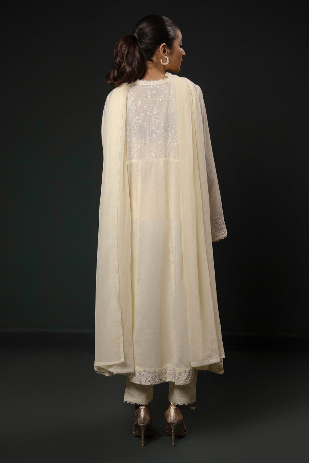 Zellbury | Summer Pret | Embroidered Kurta Dupatta Trouser - 3332 - by - Libasekhas UK - Registered Vendor of : Zellbury Women - 100% Original Designer Dresss