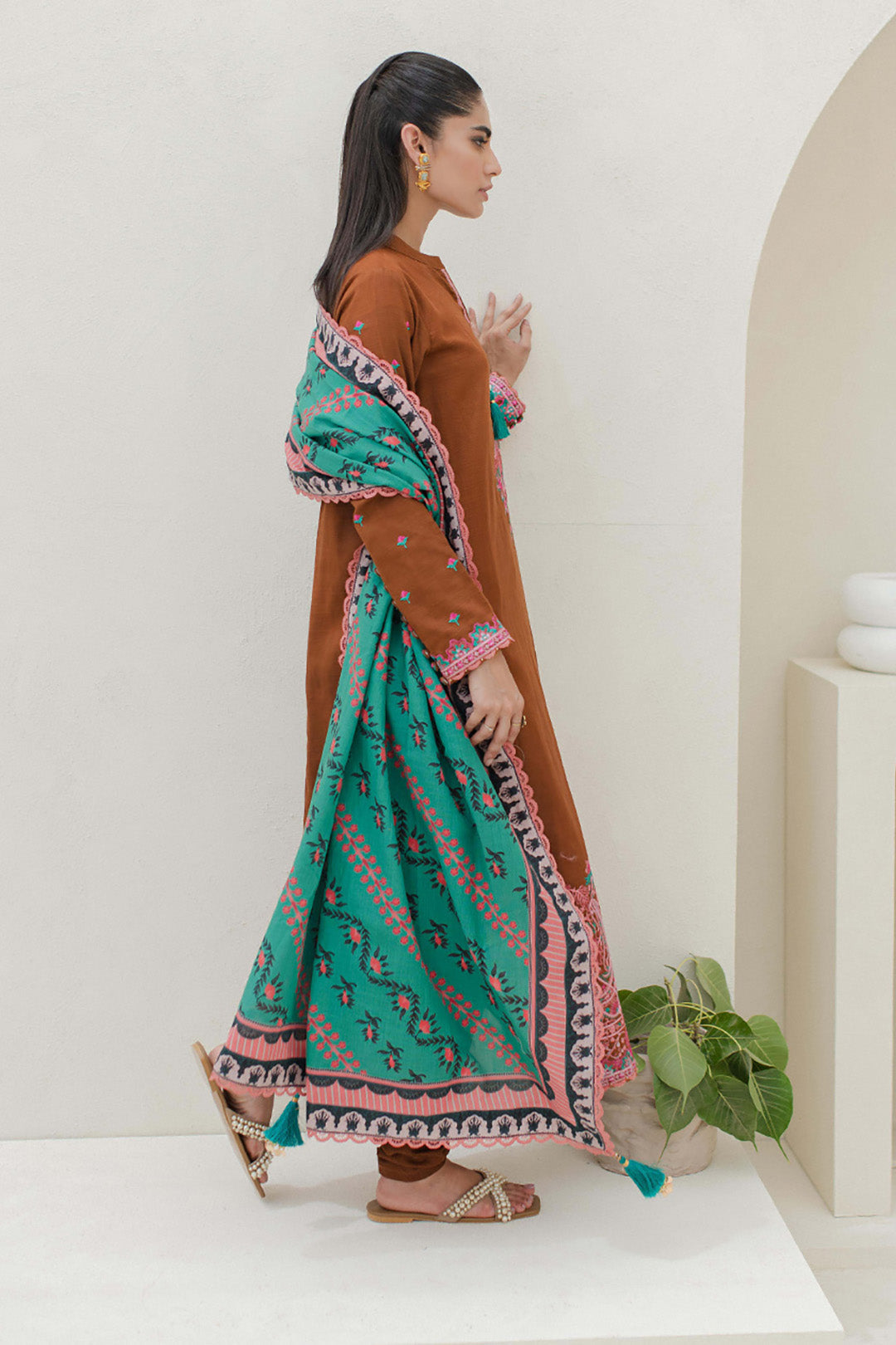 Zellbury | Unstitched 3 Piece Khaddar | Embroidered Shirt Shalwar Dupatta - 0705 - by - Libasekhas UK - Registered Vendor of : Zellbury Women - 100% Original Designer Dresss