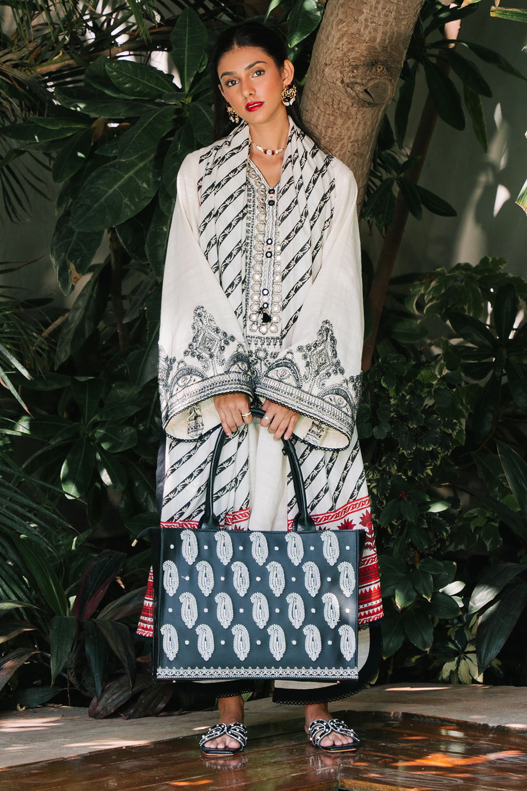 Zellbury | Unstitched 3 Piece Khaddar | Embroidered Shirt Shalwar Dupatta - 0239 - by - Libasekhas UK - Registered Vendor of : Zellbury Women - 100% Original Designer Dresss