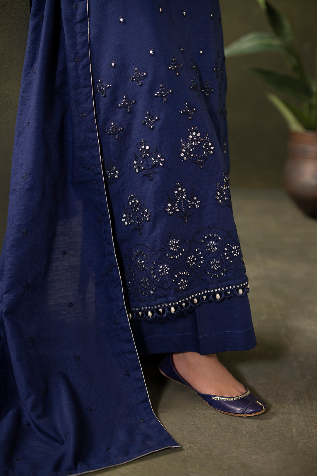 Zellbury | Unstitched 3 Piece Khaddar | Embroidered Shirt Shalwar Dupatta - 0322 - by - Libasekhas UK - Registered Vendor of : Zellbury Women - 100% Original Designer Dresss