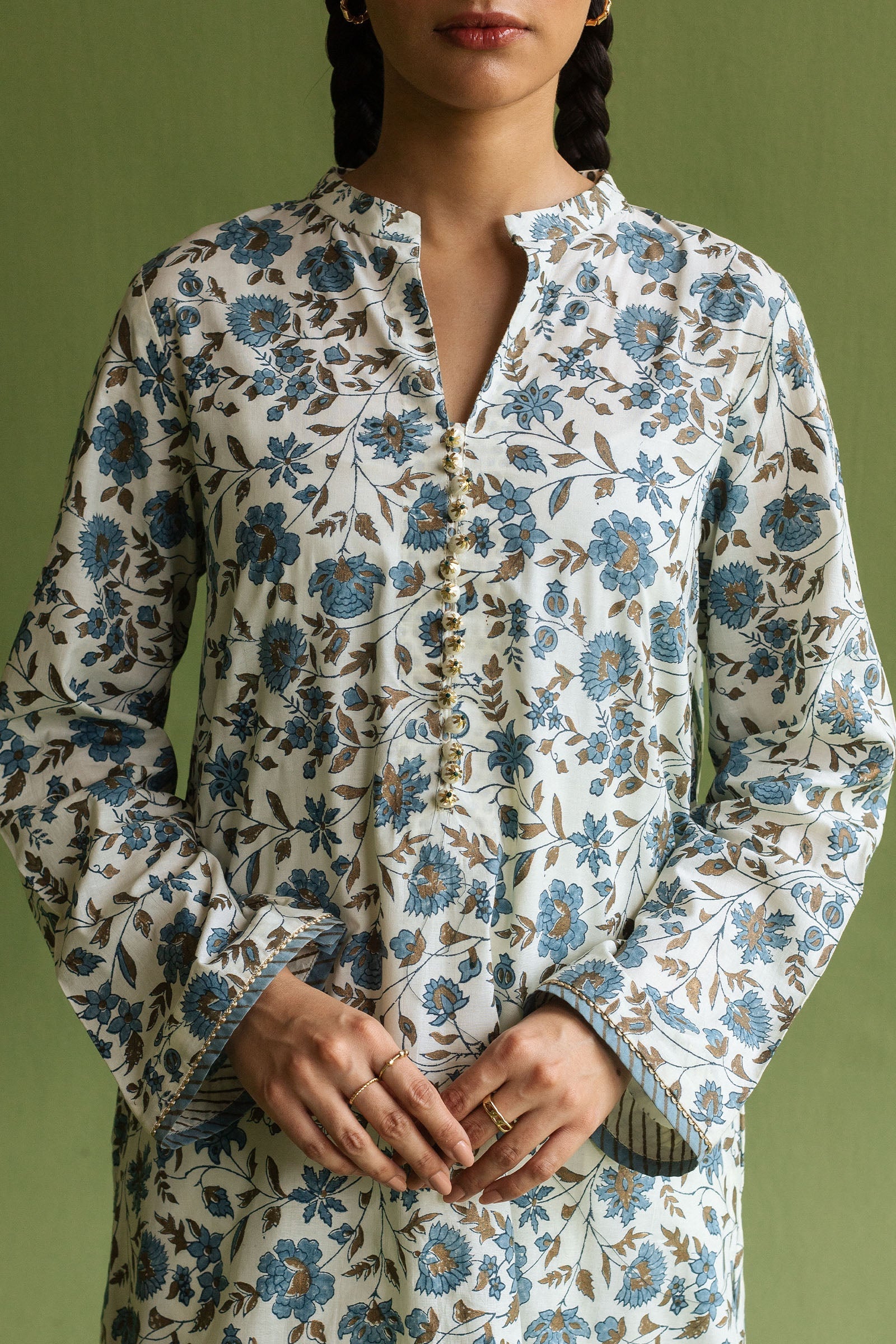 Zara Shahjahan | Handcrafted Suits | ZHC-051 - by - Libasekhas UK - Registered Vendor of : Zara Shahjahan - 100% Original Designer Dresss