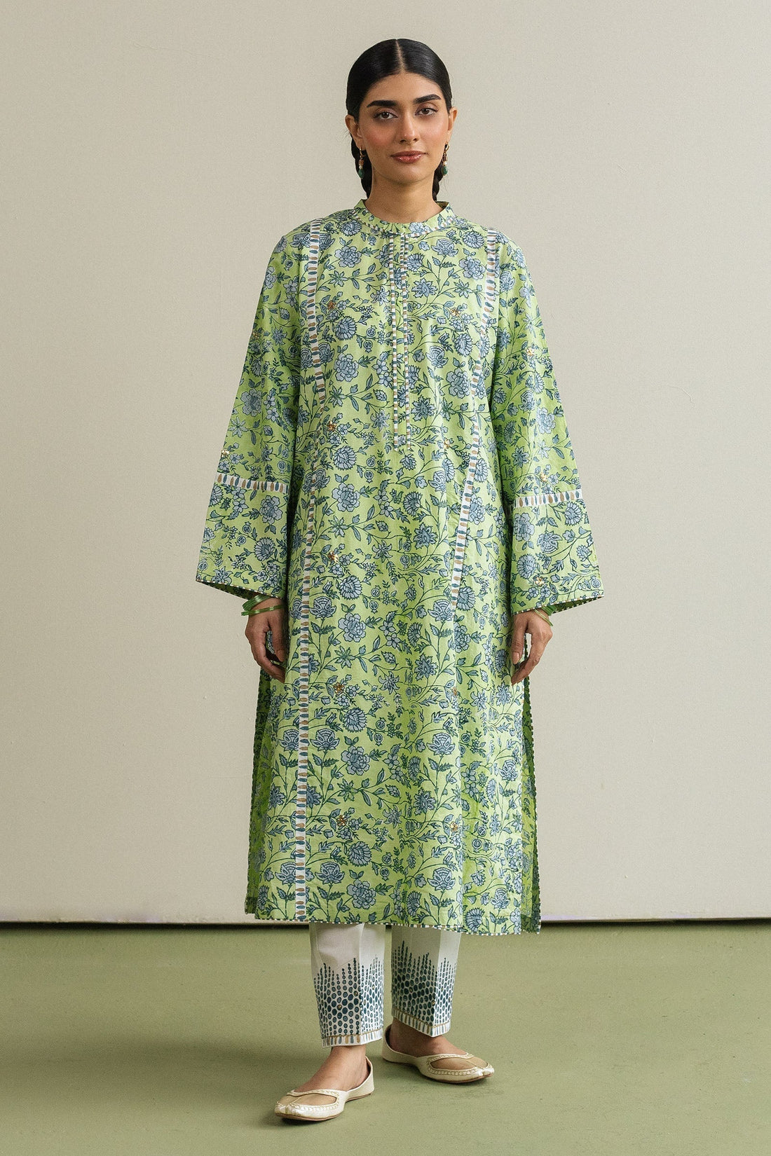 Zara Shahjahan | Handcrafted Suits | ZHC-052 - by - Libasekhas UK - Registered Vendor of : Zara Shahjahan - 100% Original Designer Dresss