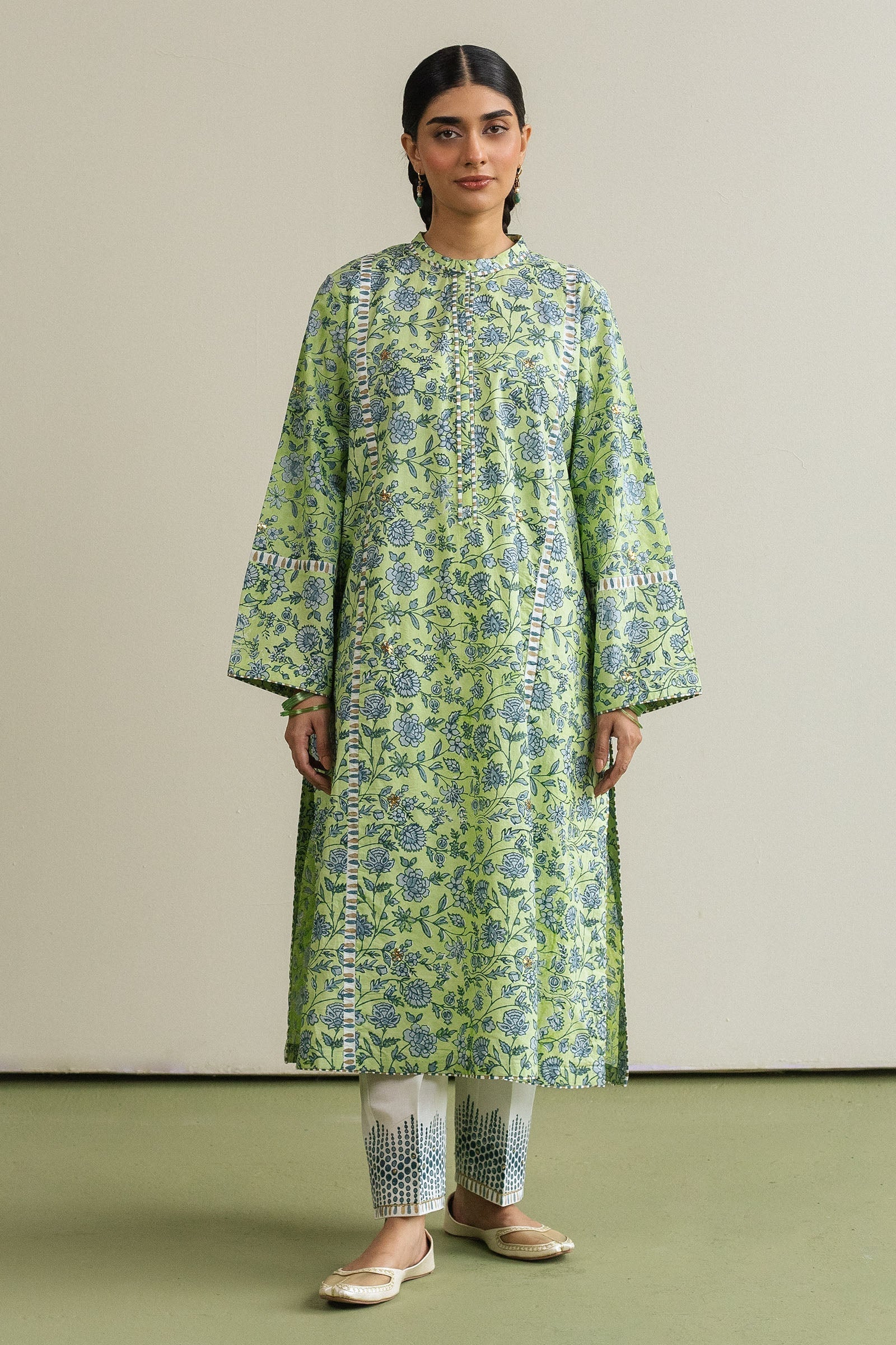 Zara Shahjahan | Handcrafted Suits | ZHC-052 - by - Libasekhas UK - Registered Vendor of : Zara Shahjahan - 100% Original Designer Dresss