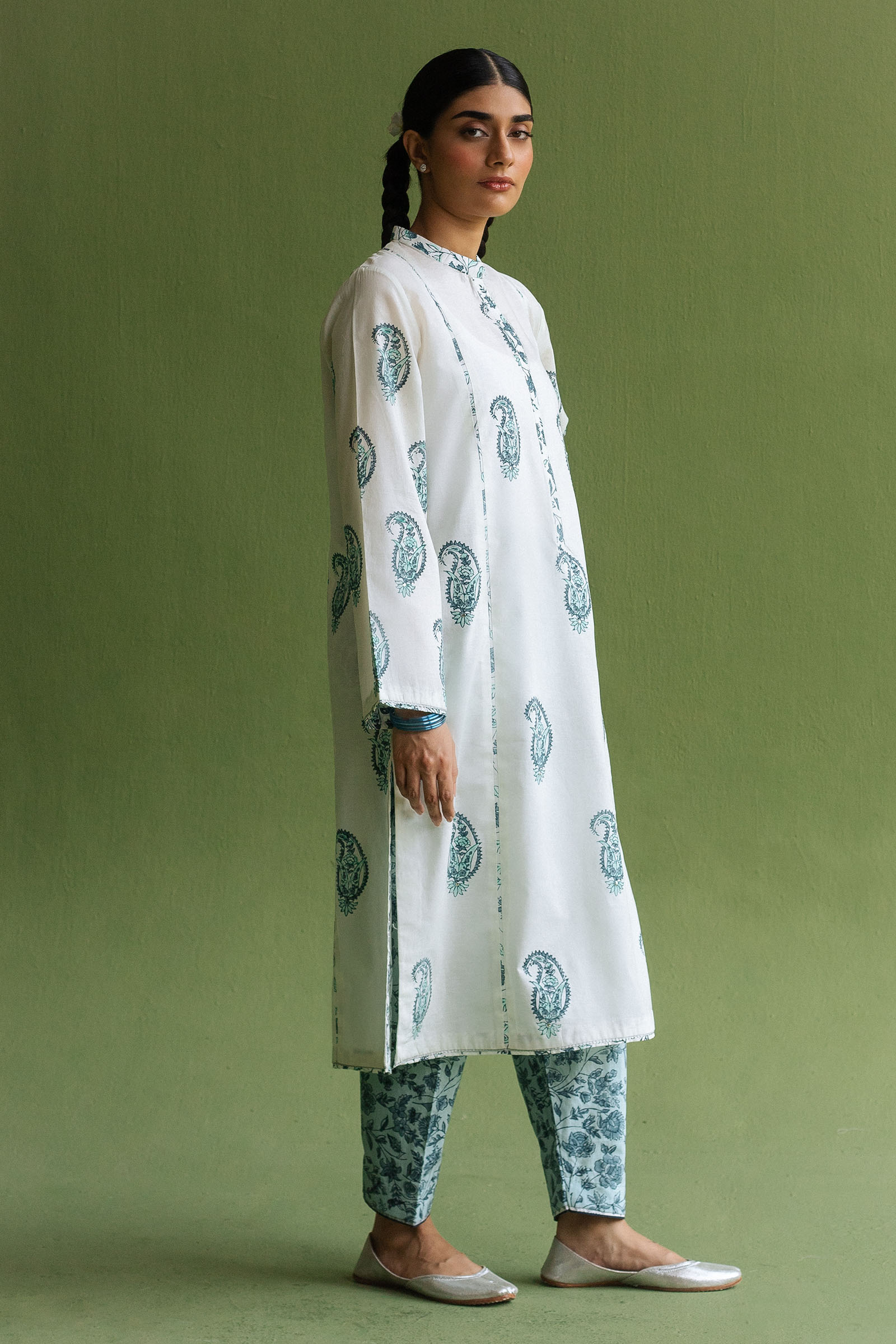 Zara Shahjahan | Handcrafted Suits | ZHC-054 - by - Libasekhas UK - Registered Vendor of : Zara Shahjahan - 100% Original Designer Dresss