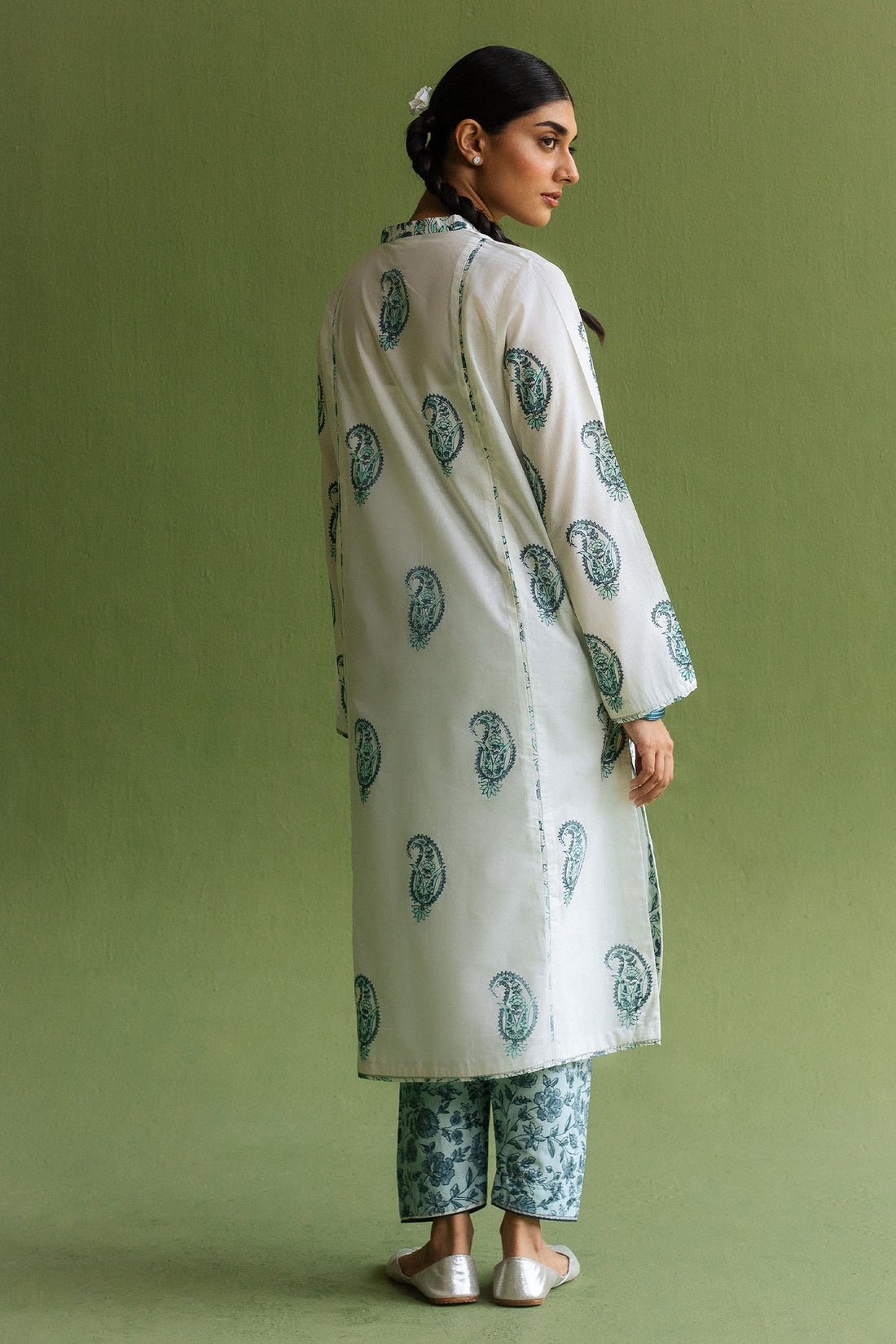Zara Shahjahan | Handcrafted Suits | ZHC-054 - by - Libasekhas UK - Registered Vendor of : Zara Shahjahan - 100% Original Designer Dresss