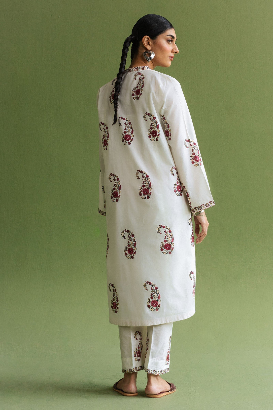 Zara Shahjahan | Handcrafted Suits | ZHC-055 - by - Libasekhas UK - Registered Vendor of : Zara Shahjahan - 100% Original Designer Dresss