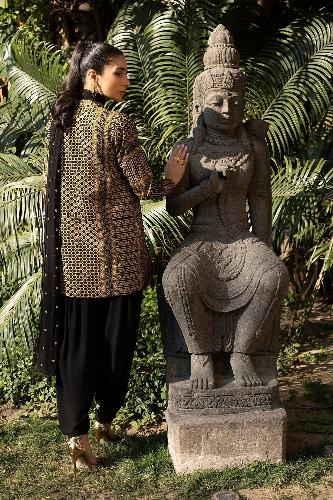 Erum Khan | Shahzeen Eid Collection | SUNSET - by - Libasekhas UK - Registered Vendor of : Erum Khan - 100% Original Designer Dresss