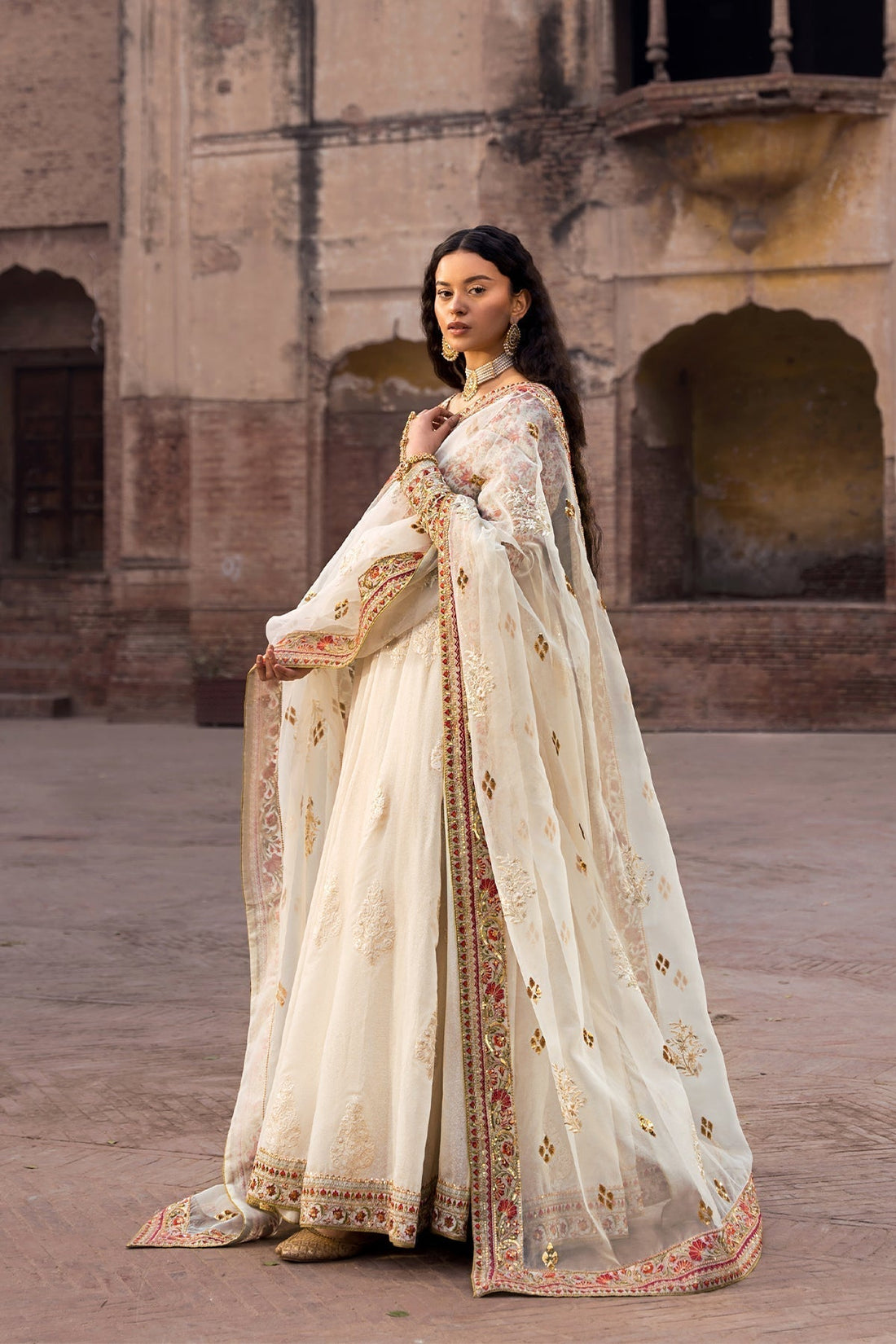 Erum Khan | Shezadian Luxe Formals | ANARKALI - by - Libasekhas UK - Registered Vendor of : Erum Khan - 100% Original Designer Dresss