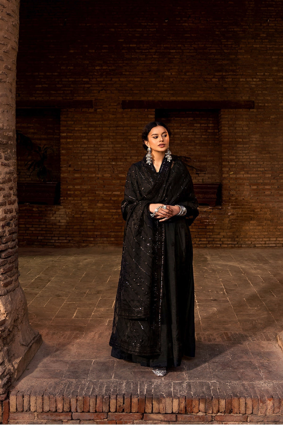 Erum Khan | Shezadian Luxe Formals | Mumtaz - by - Libasekhas UK - Registered Vendor of : Erum Khan - 100% Original Designer Dresss