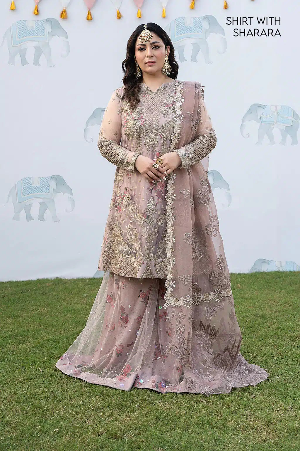 Iznik | Shendi Luxury Formals 23 | ISC-01 SAAHIRA - by - Libasekhas UK - Registered Vendor of : Iznik - 100% Original Designer Dresss