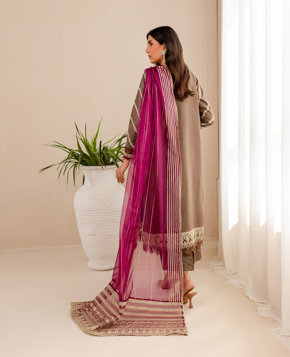 Xenia Formals | Ready To Wear Dresses | JAZA - by - Libasekhas UK - Registered Vendor of : Xenia Formals - 100% Original Designer Dresss