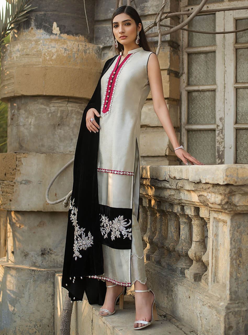 Zainab Chottani | Semi Formals | PACIFIC PEARL - by - Libasekhas UK - Registered Vendor of : Zainab Chottani - 100% Original Designer Dresss