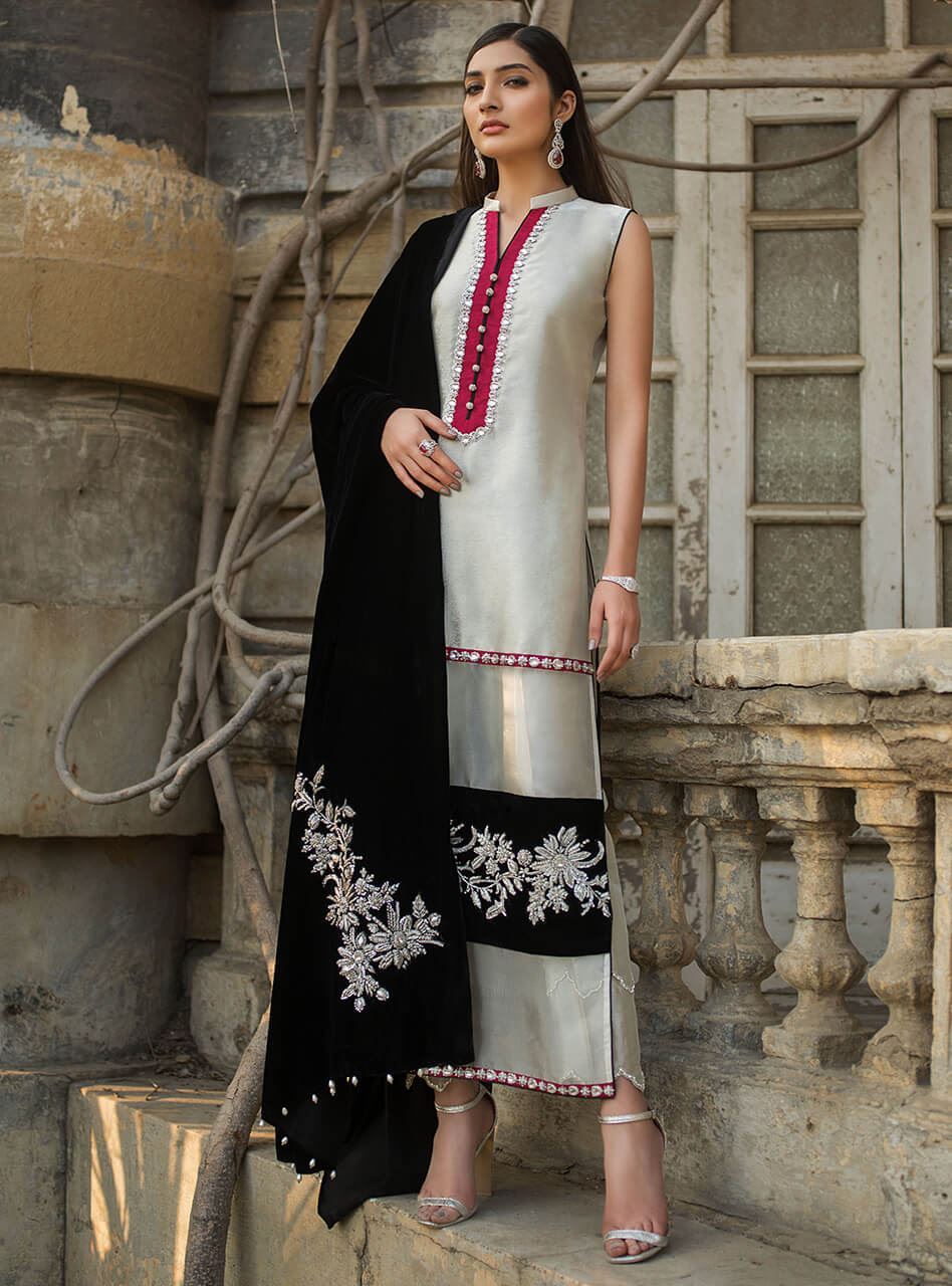 Zainab Chottani | Semi Formals | PACIFIC PEARL - by - Libasekhas UK - Registered Vendor of : Zainab Chottani - 100% Original Designer Dresss