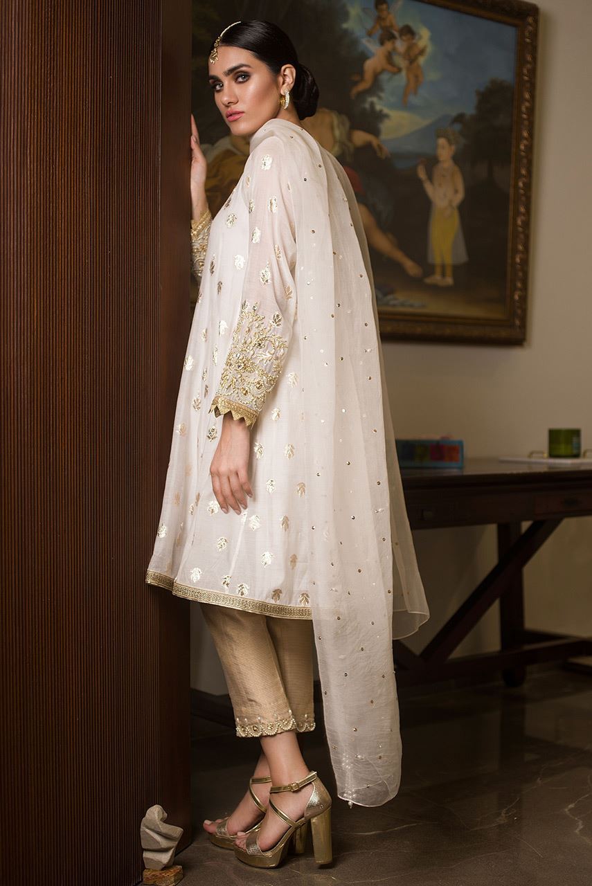 Deepak Perwani | Nazia Eid Edit 26 | Regal white (KTD3154) - by Libasekhas UK - Registered Vendor of : Deepak Perwani - 100% Original Designer Dress