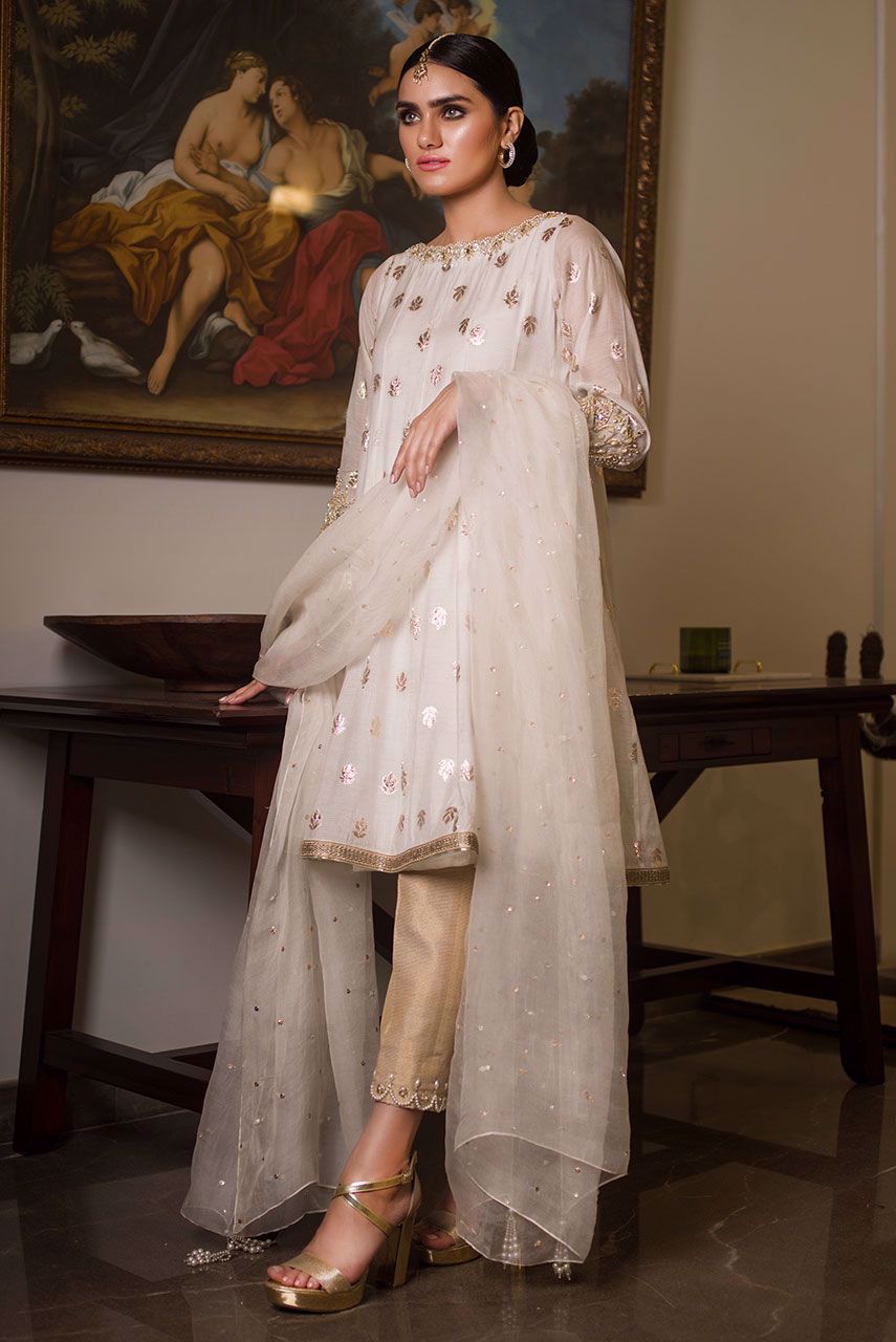 Deepak Perwani | Nazia Eid Edit 26 | Regal white (KTD3154) - by Libasekhas UK - Registered Vendor of : Deepak Perwani - 100% Original Designer Dress