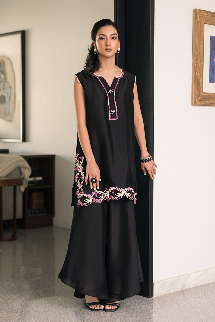 Deepak Perwani | Eid Edit 25 | Kut330 - by - Libasekhas UK - Registered Vendor of : Deepak Perwani - 100% Original Designer Dresss