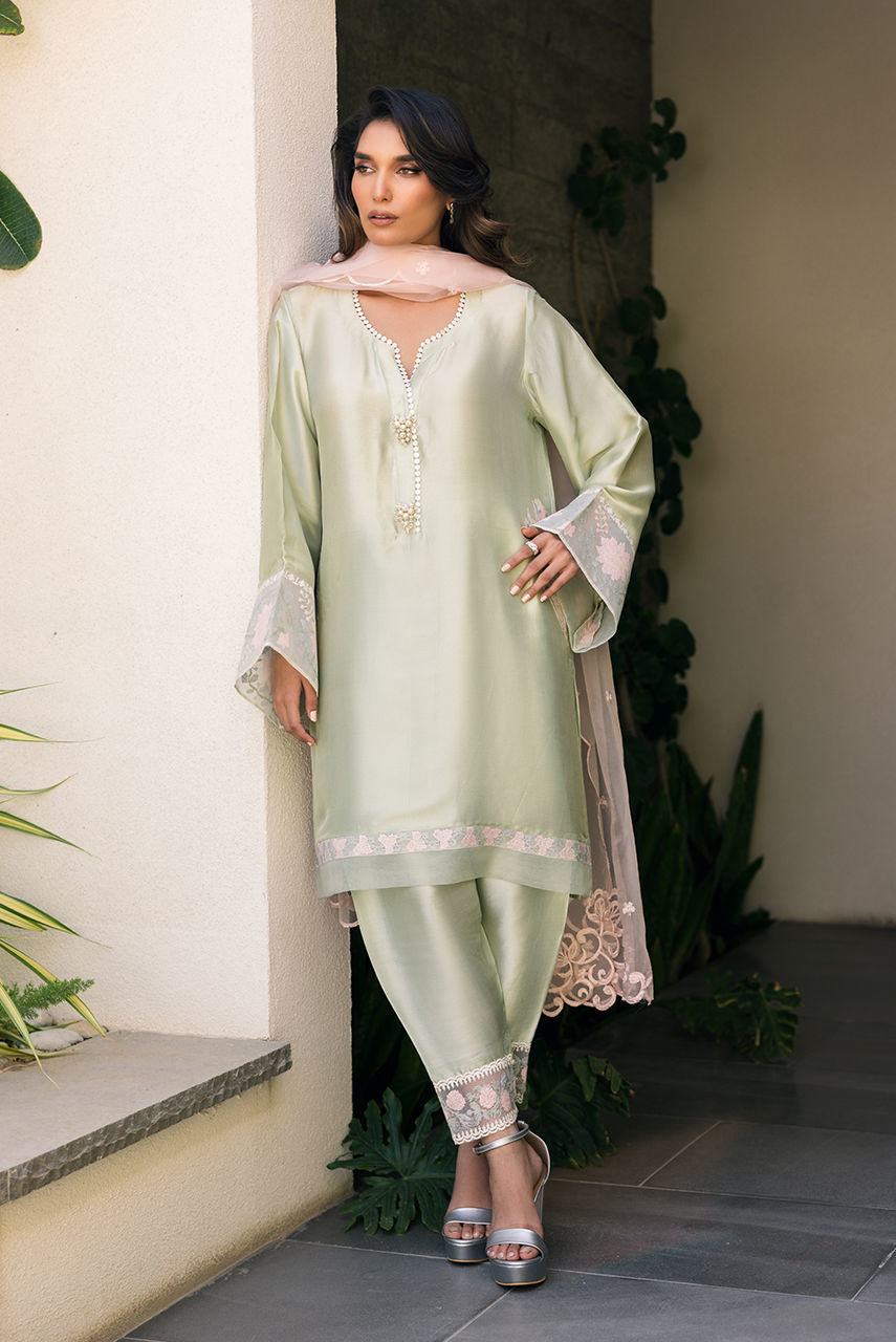 Deepak Perwani | Eid Edit 25 | Kut329 - by - Libasekhas UK - Registered Vendor of : Deepak Perwani - 100% Original Designer Dresss