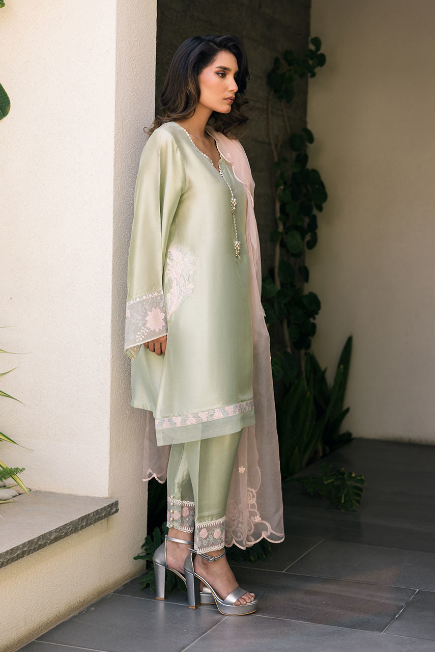 Deepak Perwani | Eid Edit 25 | Kut329 - by - Libasekhas UK - Registered Vendor of : Deepak Perwani - 100% Original Designer Dresss