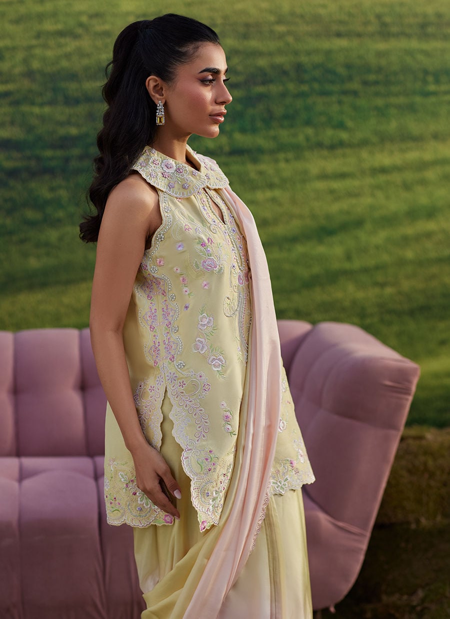 Farah Talib Aziz | Luna Eid 26 | Esma Sari - by Libasekhas UK - Registered Vendor of : Farah Talib Aziz - 100% Original Designer Dress