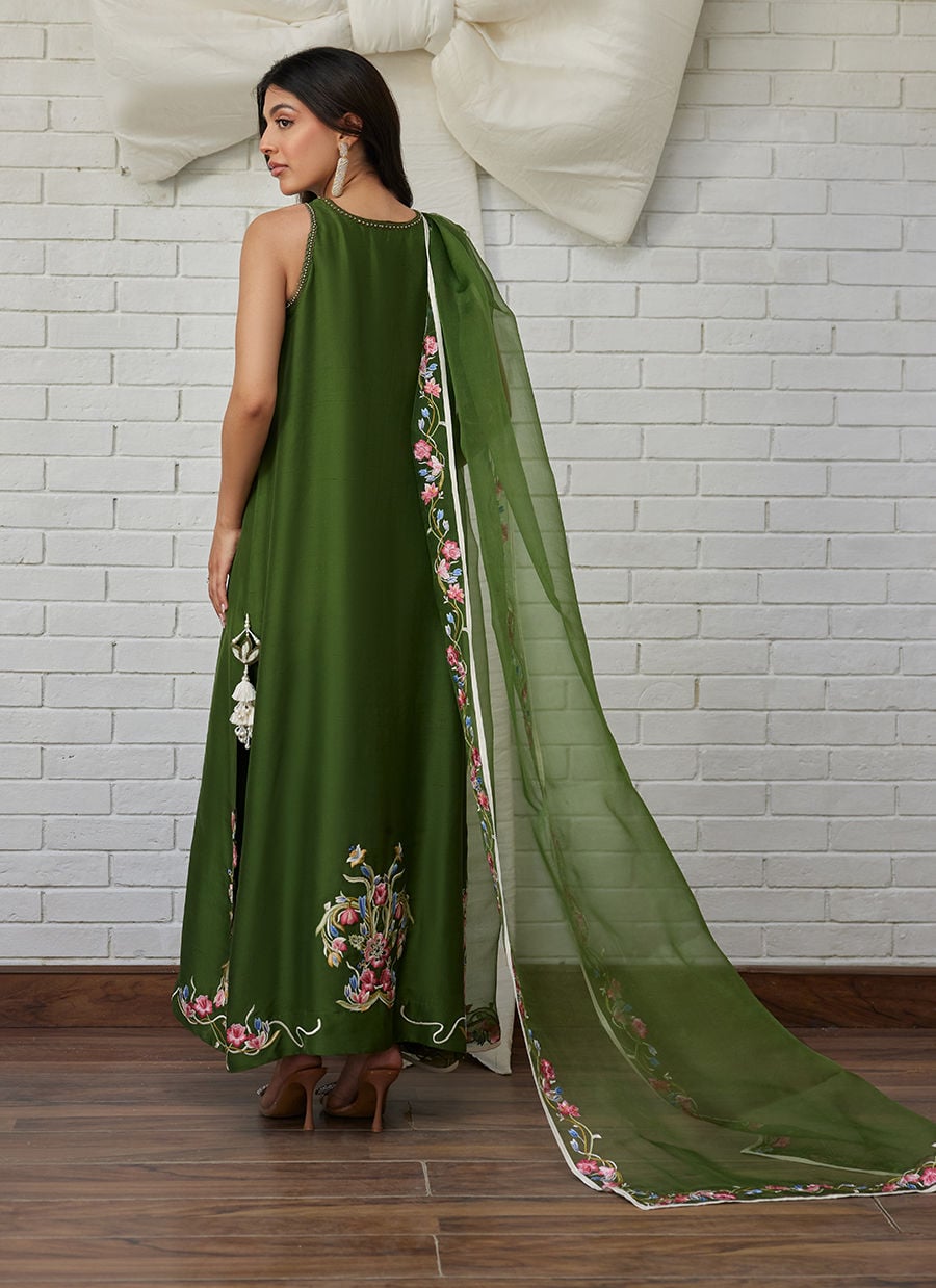 Farah Talib Aziz | Tara Luxe Eid 26 | Gracie - by Libasekhas UK - Registered Vendor of : Farah Talib Aziz - 100% Original Designer Dress