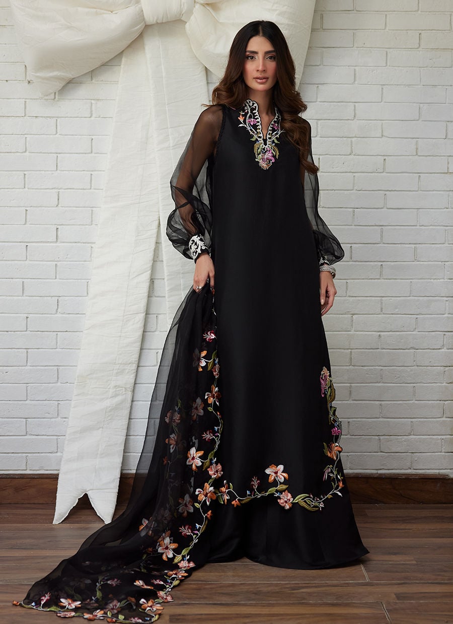 Farah Talib Aziz | Tara Luxe Eid 26 | Arra - by Libasekhas UK - Registered Vendor of : Farah Talib Aziz - 100% Original Designer Dress