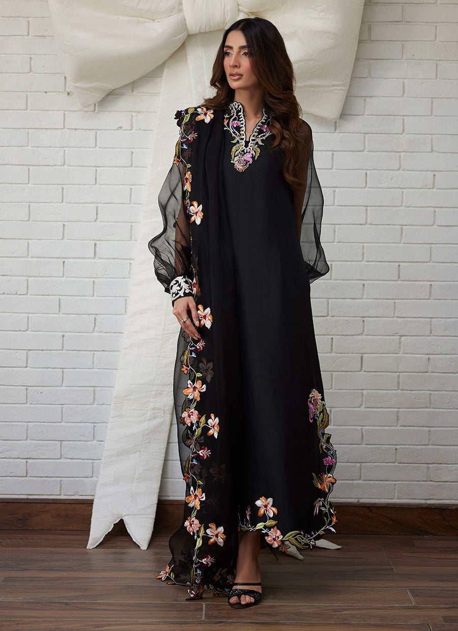 Farah Talib Aziz | Tara Luxe Eid 26 | Arra - by Libasekhas UK - Registered Vendor of : Farah Talib Aziz - 100% Original Designer Dress