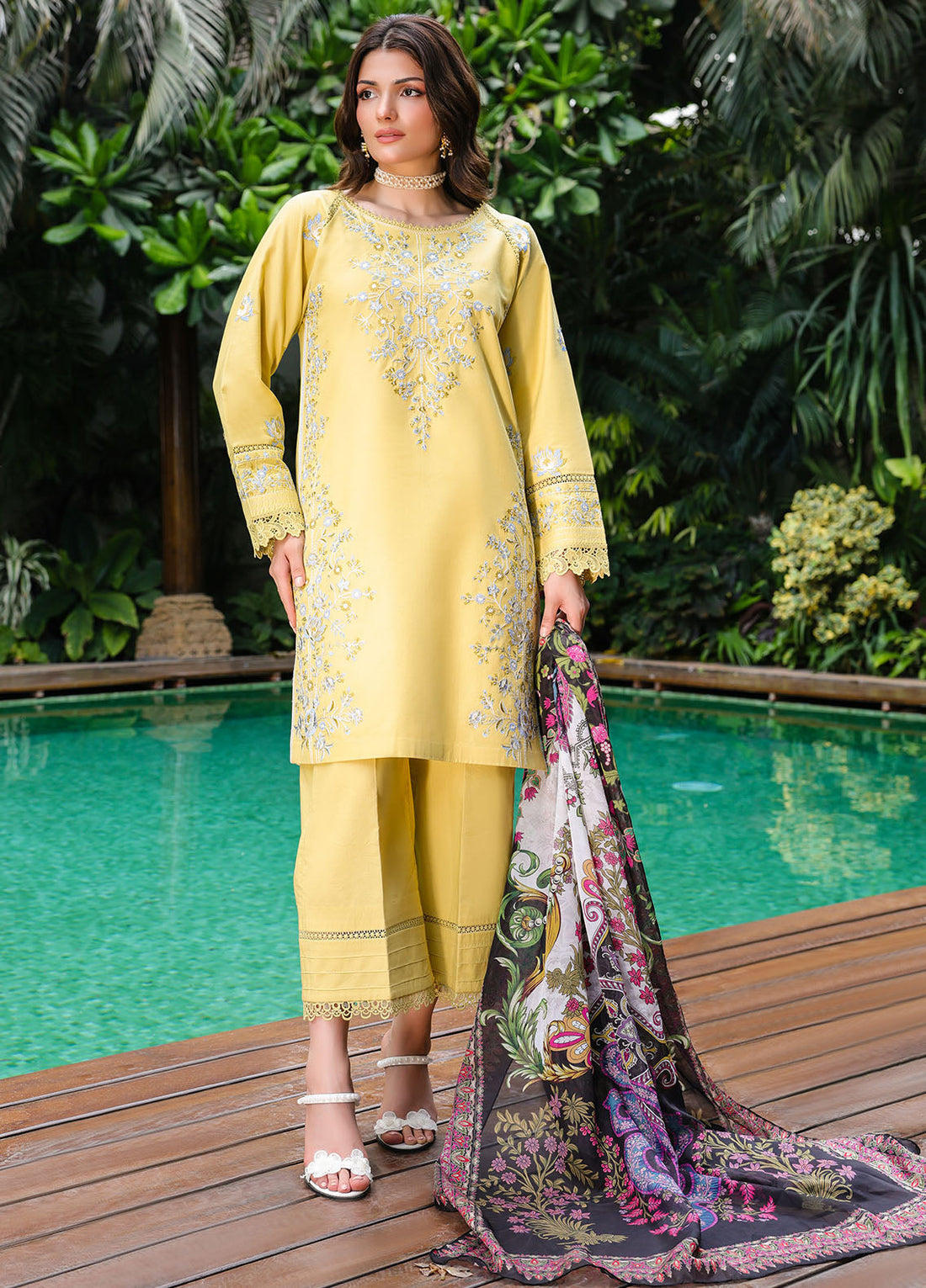 Sahane | Lovent Embroidered Pret 25 | ME23006 Corina - by - Libasekhas UK - Registered Vendor of : Sahane - 100% Original Designer Dresss