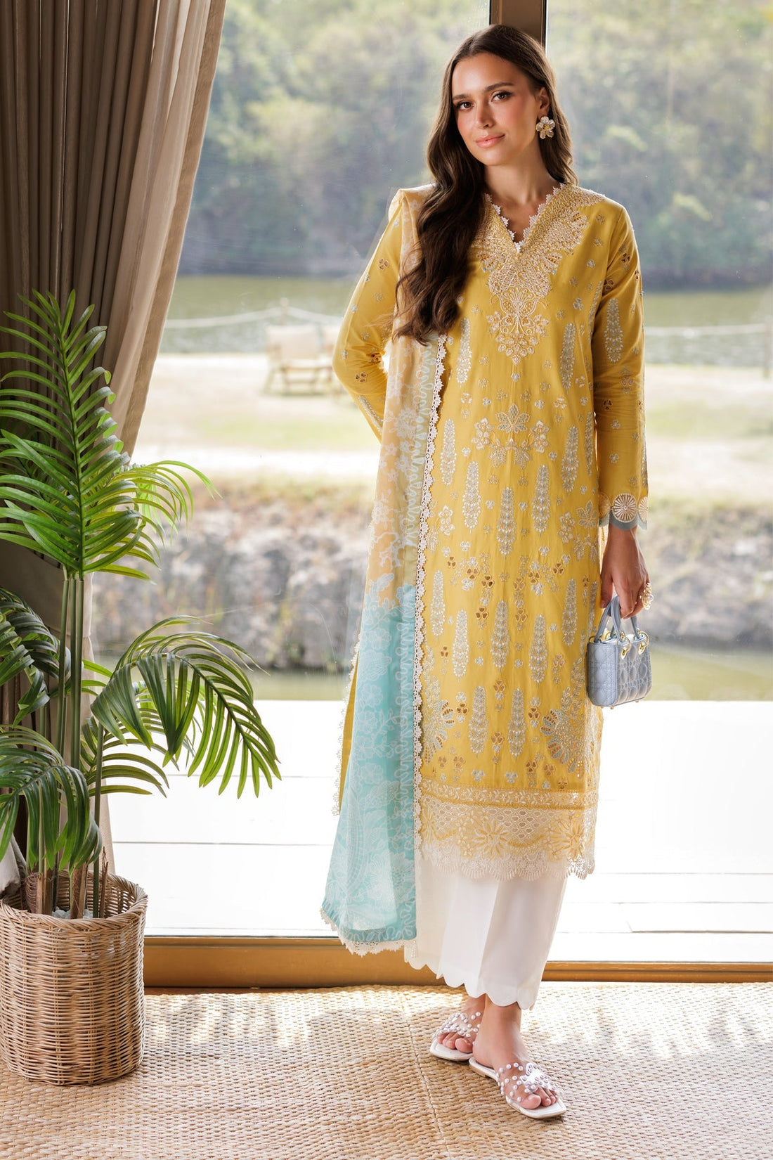 Xenia Formals | Luxury Lawn 25 | SINSEAD - by - Libasekhas UK - Registered Vendor of : Xenia Formals - 100% Original Designer Dresss