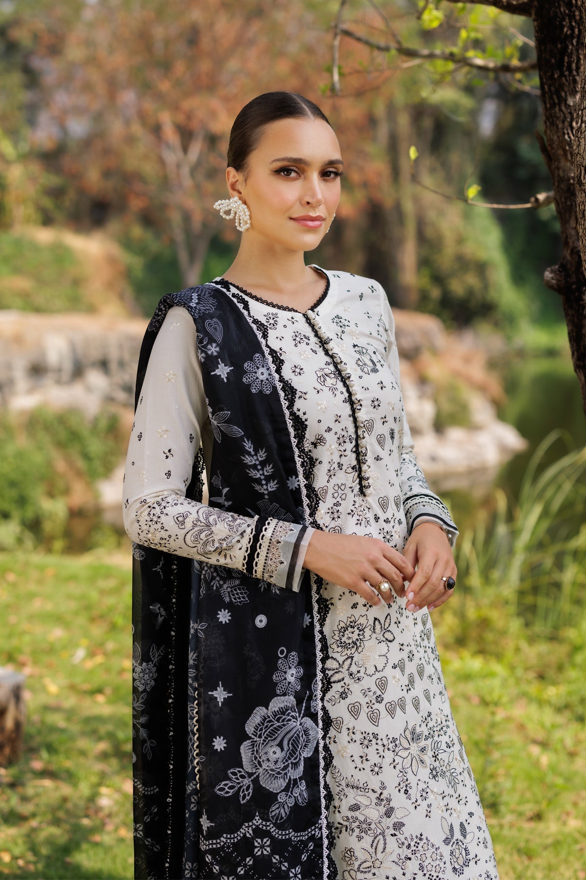 Xenia Formals | Luxury Lawn 25 | FIORELLA - by - Libasekhas UK - Registered Vendor of : Xenia Formals - 100% Original Designer Dresss
