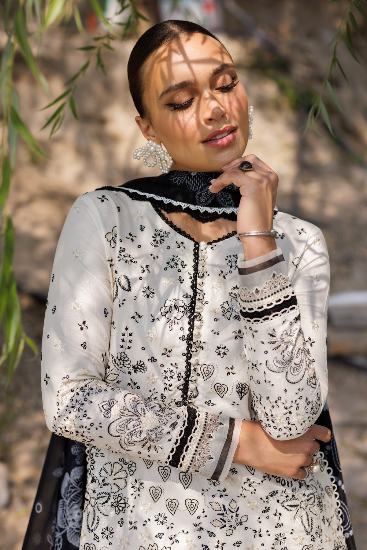 Xenia Formals | Luxury Lawn 25 | FIORELLA - by - Libasekhas UK - Registered Vendor of : Xenia Formals - 100% Original Designer Dresss