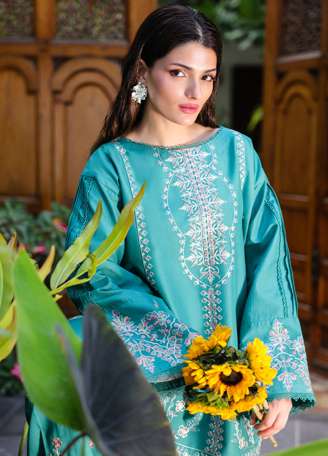 Sahane | Lovent Embroidered Pret 25 | ME23009 Verdelia - by - Libasekhas UK - Registered Vendor of : Sahane - 100% Original Designer Dresss