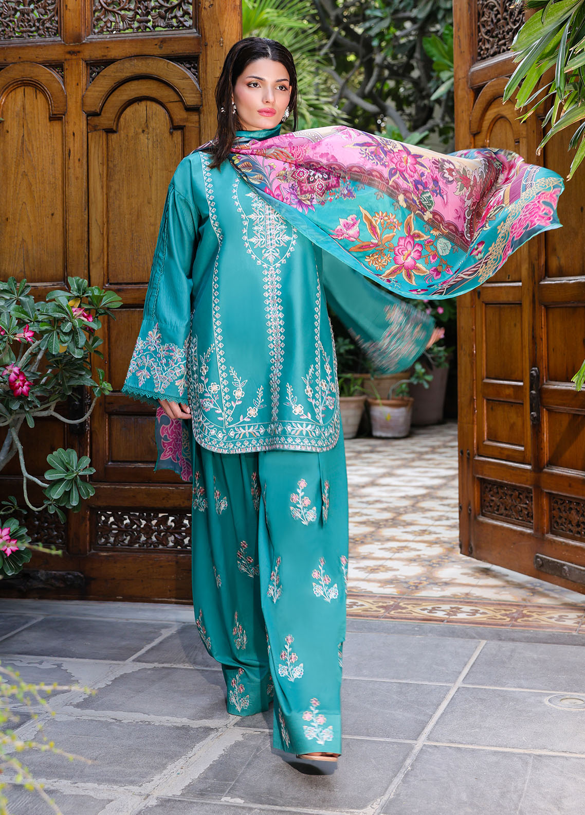 Sahane | Lovent Embroidered Pret 25 | ME23009 Verdelia - by - Libasekhas UK - Registered Vendor of : Sahane - 100% Original Designer Dresss