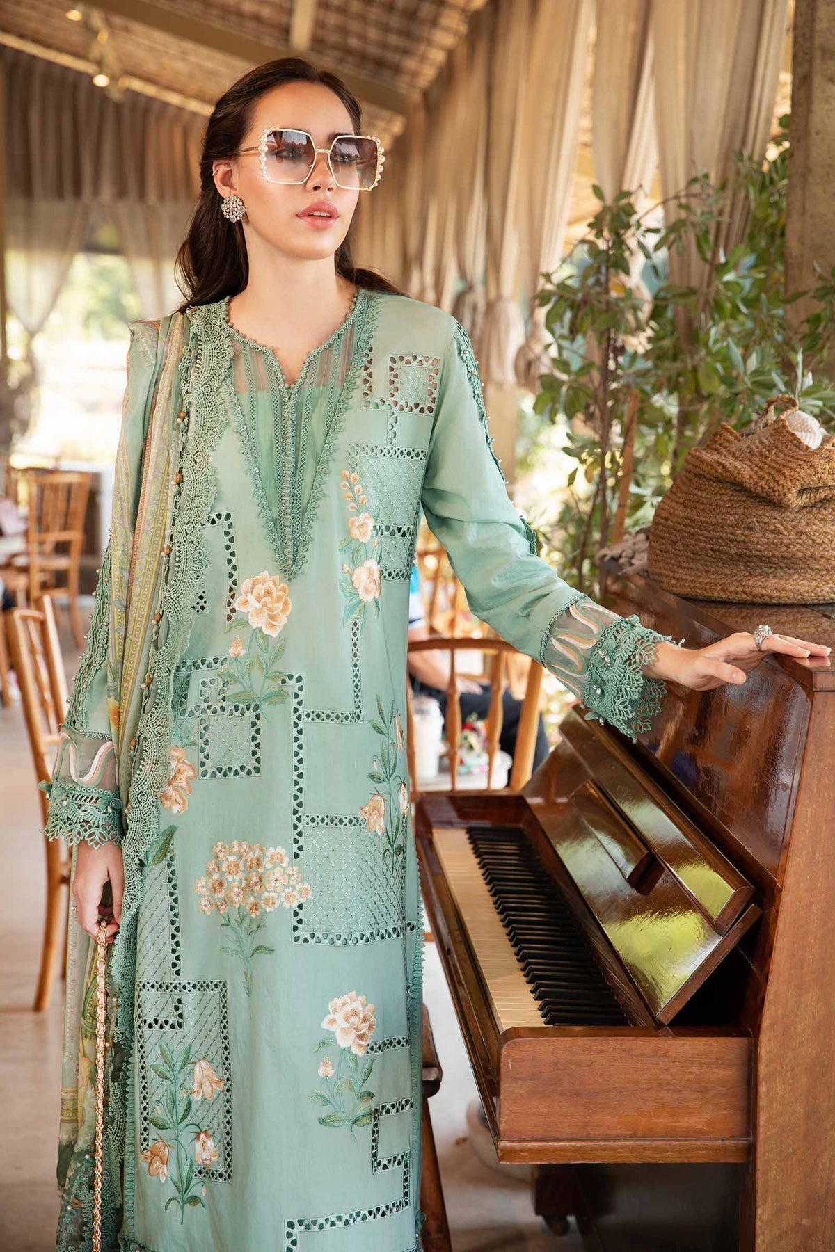 Maria B | M Prints 25 | MPT-2501-B - by - Libasekhas UK - Registered Vendor of : Maria B - 100% Original Designer Dresss
