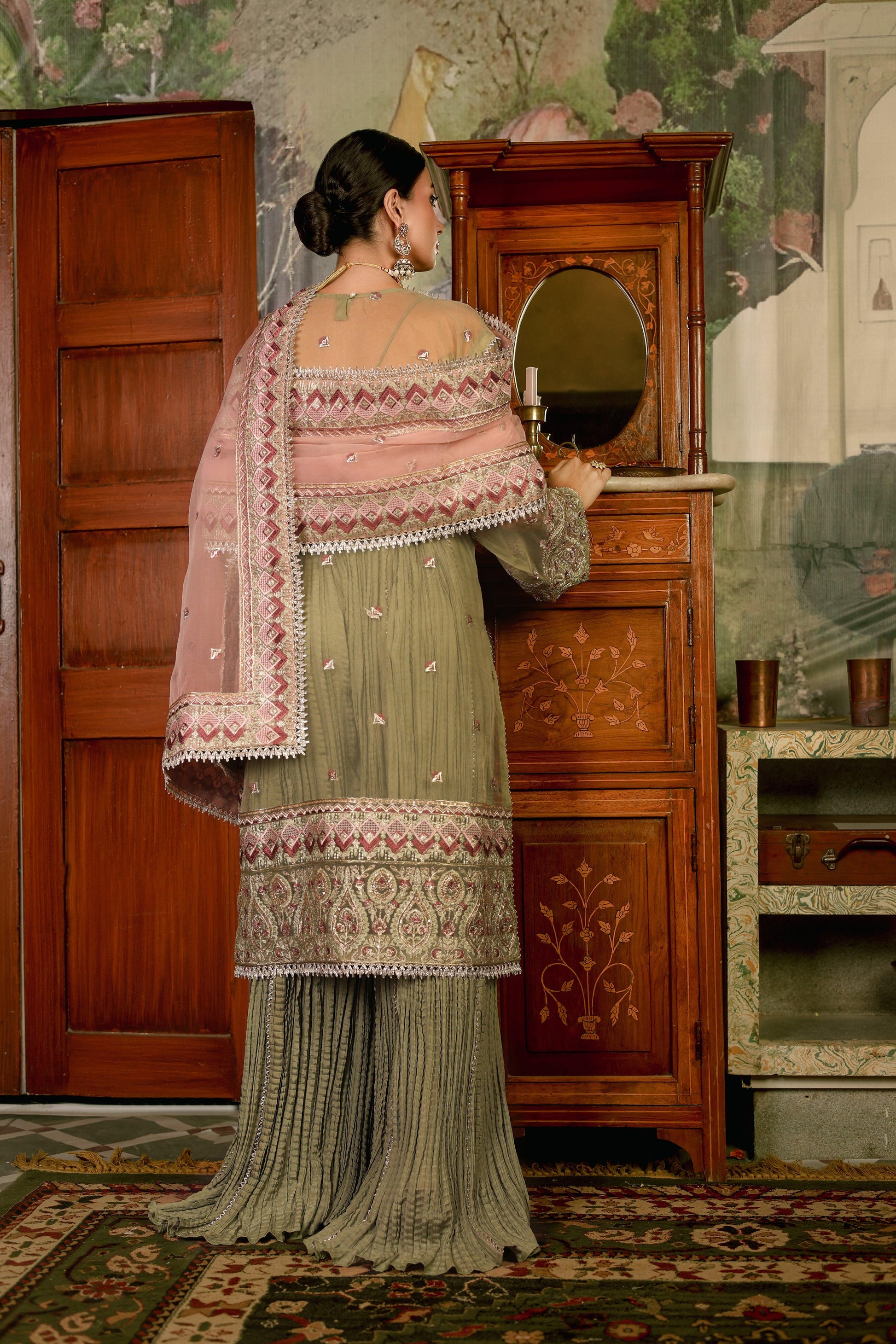 Imran Ramzan | Rubaru | Gull - by - Libasekhas UK - Registered Vendor of : Imran Ramzan - 100% Original Designer Dresss