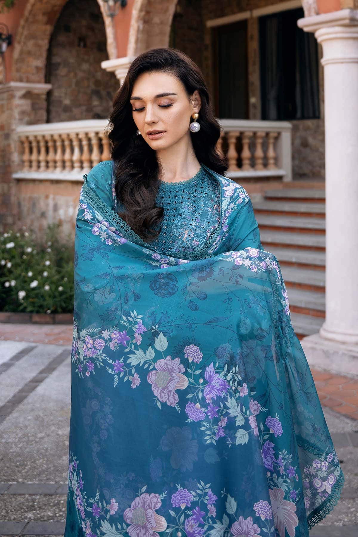 Afrozeh | Damask The Holiday Edit 25 | Eden A - by - Libasekhas UK - Registered Vendor of : Afrozeh - 100% Original Designer Dresss