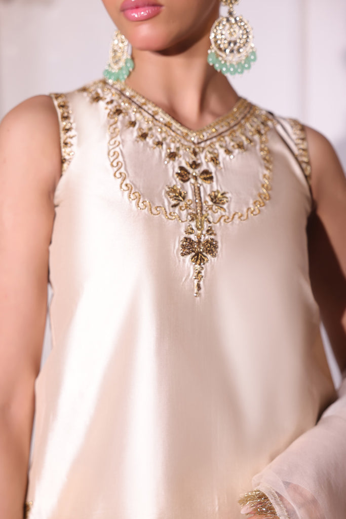 Sammy K | Riwayat Luxe | Sonehri Kiran - by Libasekhas UK - Registered Vendor of : Sammy K - 100% Original Designer Dress