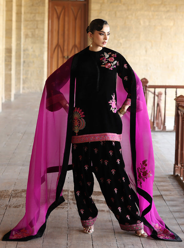 Zainab Chottani | Velura Velvet Edit 25 | Arah Farshi - by Libasekhas UK - Registered Vendor of : Zainab Chottani - 100% Original Designer Dress