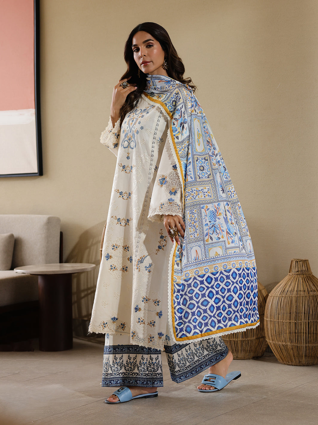 Faiza Faisal | Marine Luxury Lawn 25 | MIRHA - Ladies Clothes -  Libasekhas
