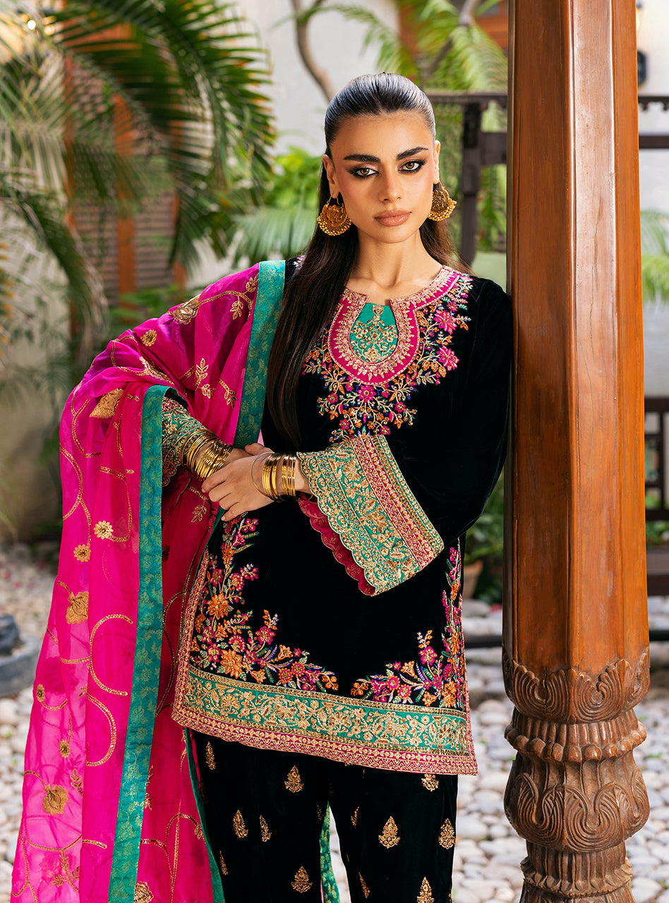 Zainab Chottani | Velvet 25 | Zeba - by Libasekhas UK - Registered Vendor of : Zainab Chottani - 100% Original Designer Dress