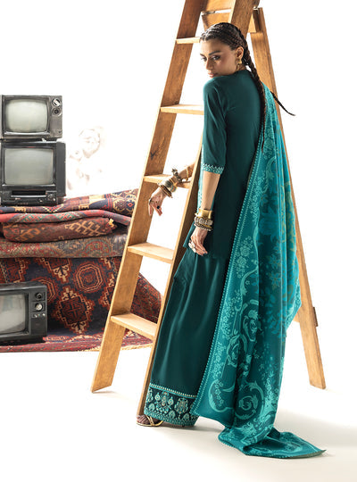 Zainab Chottani | Winter Shawl 25 | Kyana - D6 - by Libasekhas UK - Registered Vendor of : Zainab Chottani - 100% Original Designer Dress