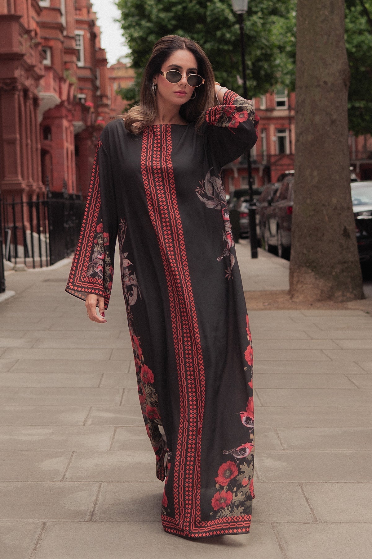 Erum Khan I Kaftan Edit I Moon Shadow - by Libasekhas UK - Registered Vendor of : Erum Khan - 100% Original Designer Dress